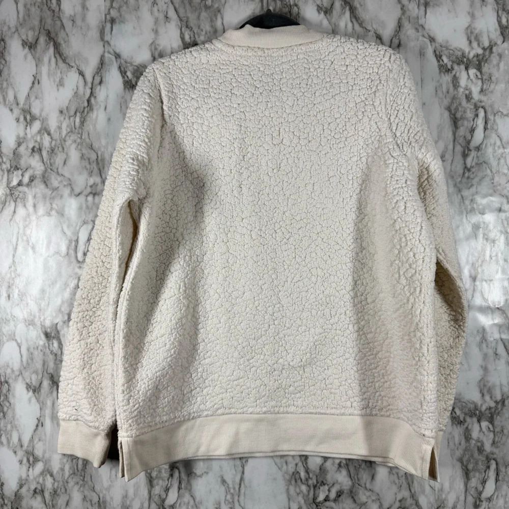 COPY - Calvin Klein Fluffy White Fleece Pull Over Sweat Shirt Long Sleeve Sz S - Picture 2 of 4